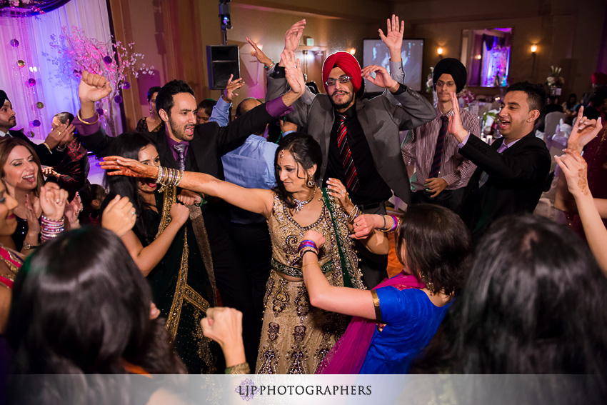 30-sheraton-cerritos-hotel-wedding-photographer