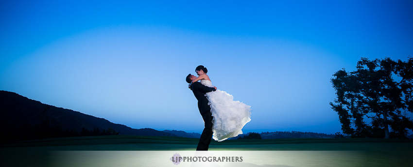 21-mountain-gate-country-club-wedding-photographer-wedding-rings