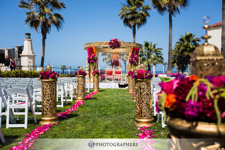 07-hyatt-huntington-beach-indian-wedding-photographer-mandap
