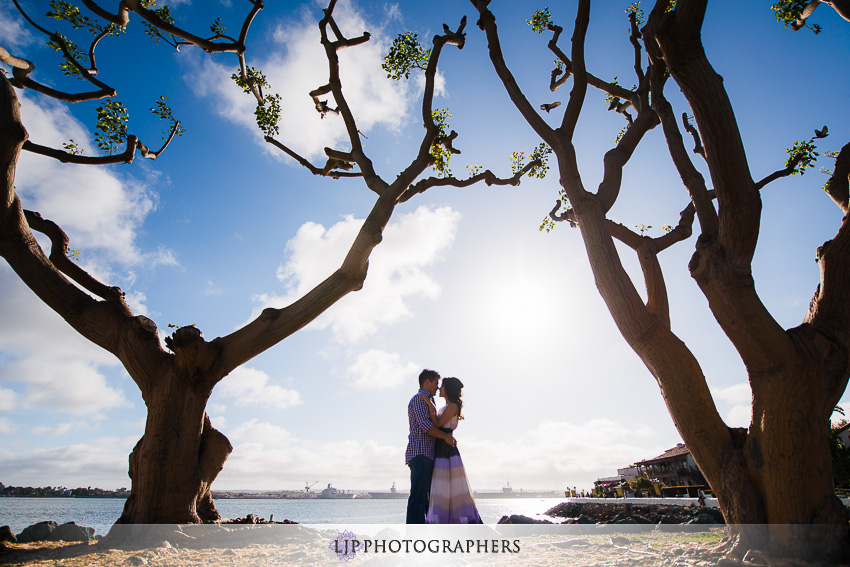 14-ND-San-Diego-Midway-Engagement-Photos