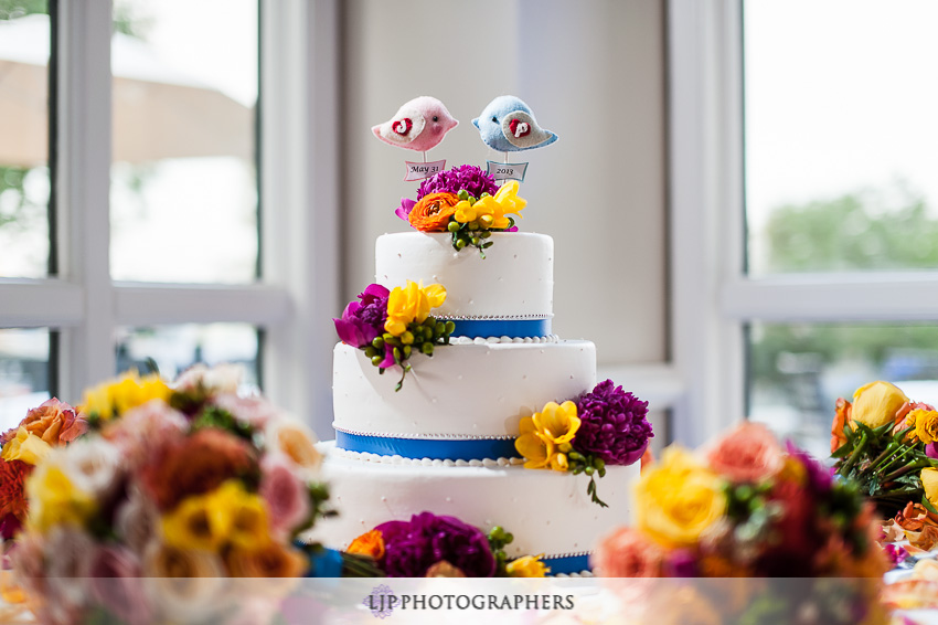 17-summit-house-fullerton-wedding-photographer-wedding-bouquet