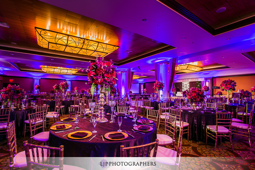 21-hyatt-huntington-beach-indian-wedding-photographer-mandap