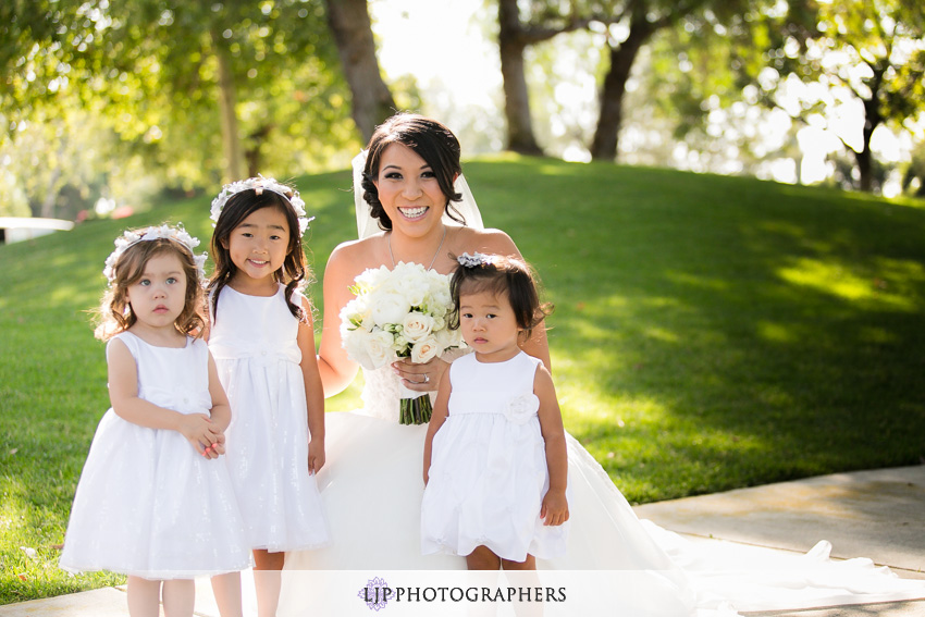 04-summit-fullerton-wedding-photographer-bride-with-flower-girls