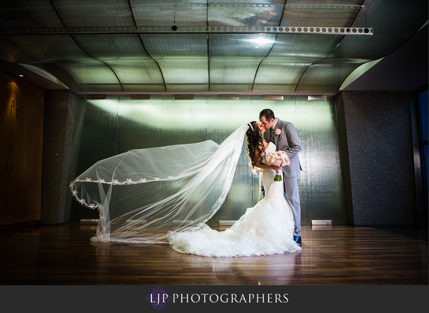 13-seven-degrees-wedding-photographer-couple-session