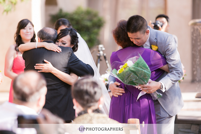 14-serra-plaza-san-juan-capistrano-wedding-photographer-wedding-ceremony