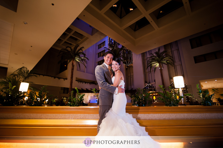 30-crossline-community-church-wedding-photographer-bride-and-groom-portrait