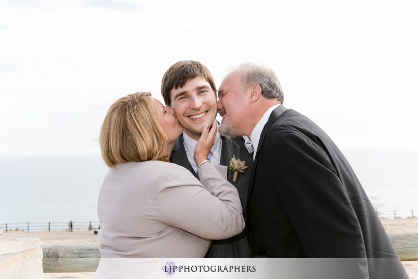 06-redondo-beach-historic-library-wedding-photography