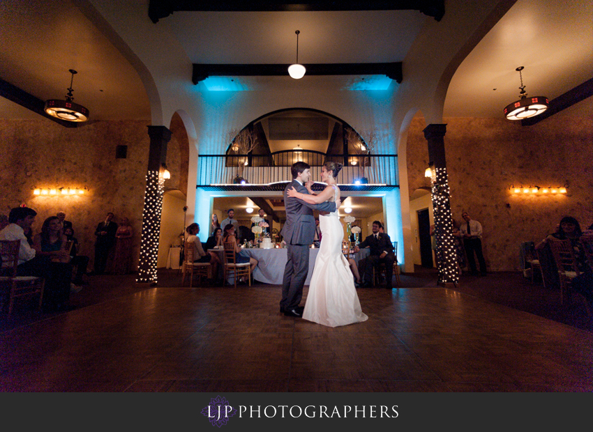 18-redondo-beach-historic-library-wedding-photography