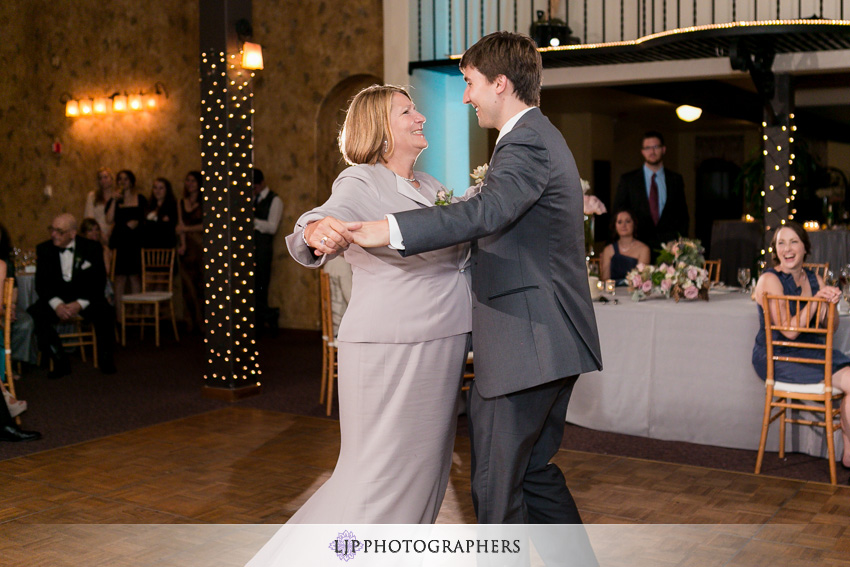 20-redondo-beach-historic-library-wedding-photography