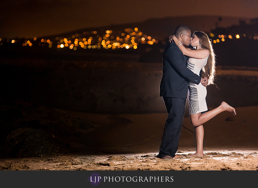 11-romantic-laguna-beach-engagement-photographer