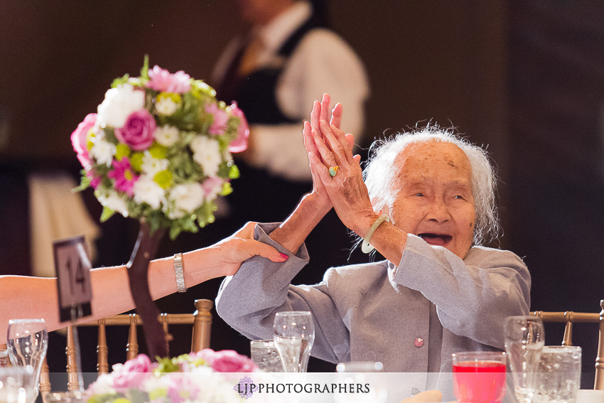 22-doubletree-by-hilton-pasadena-wedding-photogrpahy