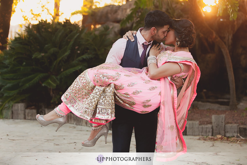 04-royal-golf-course-indian-engagement-party-photographer