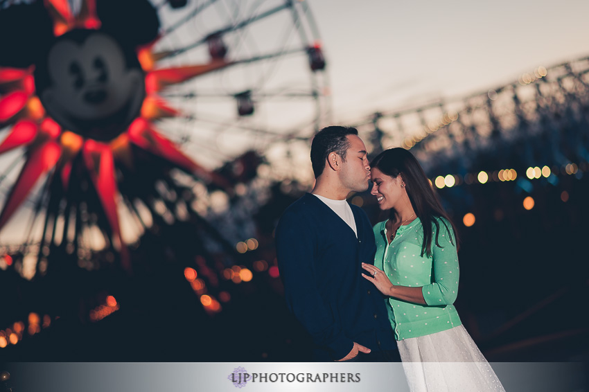 05-magical-engagement-session-pictures