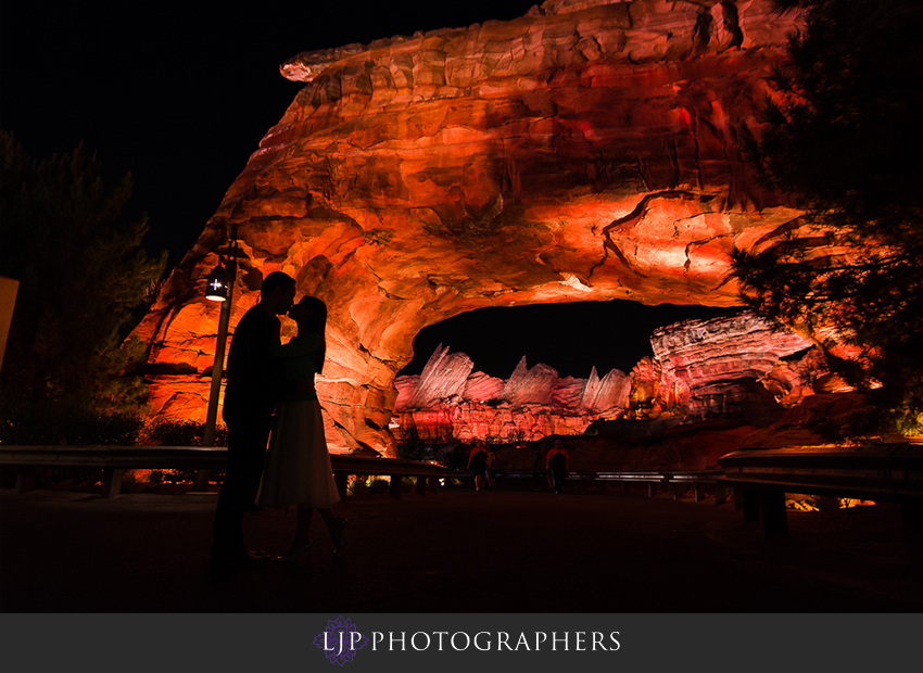 10-magical-engagement-session-pictures