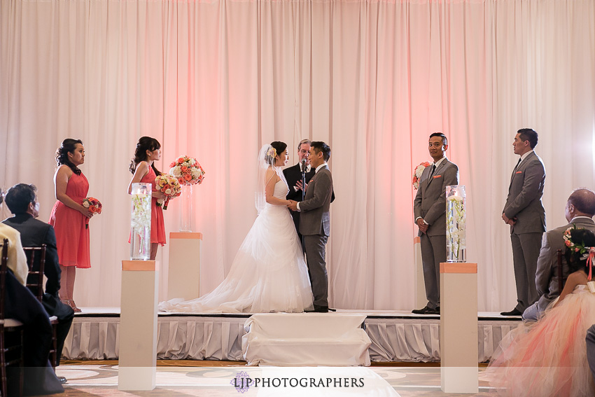 17-double-tree-suites-by-hilton-anaheim-resort-wedding-photographer