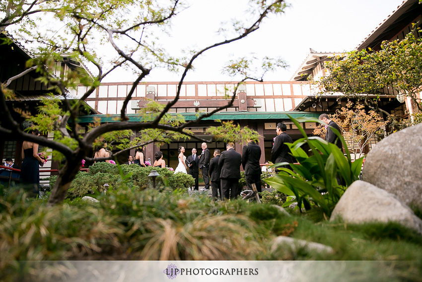 18-yamashiro-restaurant-hollywood-wedding-photographer