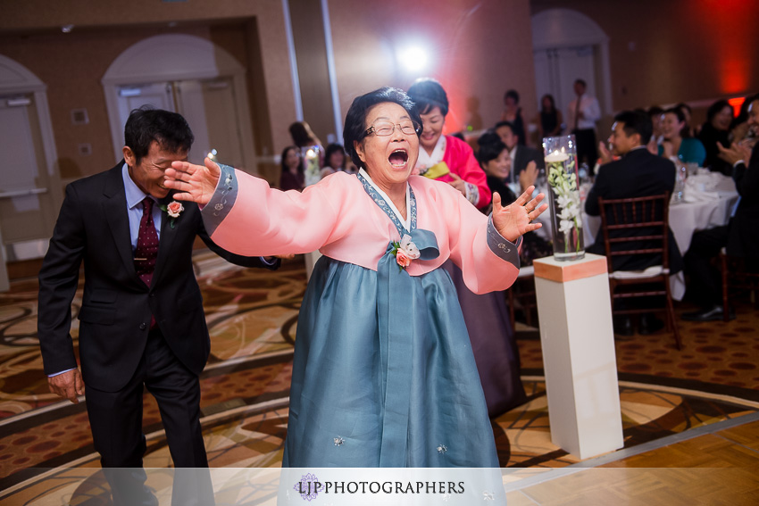 23-double-tree-suites-by-hilton-anaheim-resort-wedding-photographer