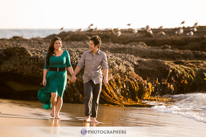 04-laguna-beach-engagement-photos