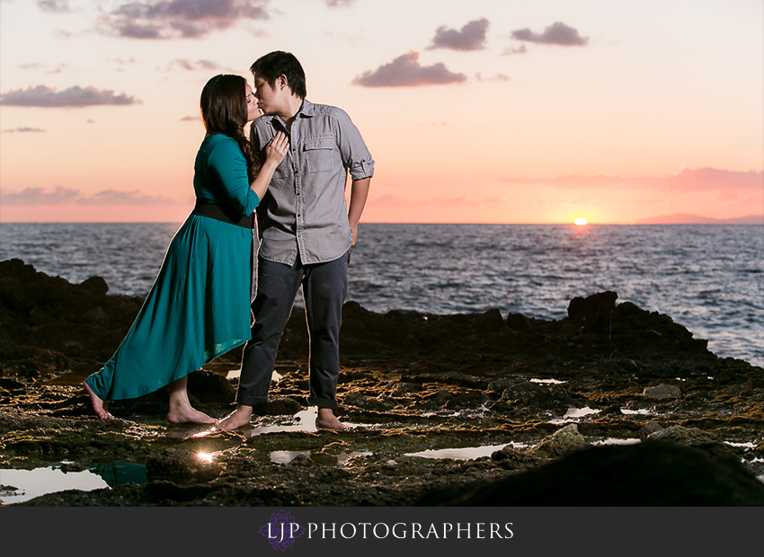 07-laguna-beach-engagement-photos