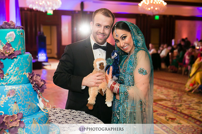 30-four-seasons-westlake-village-indian-wedding-photographer
