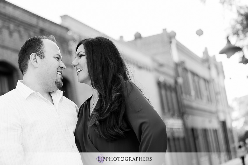 08-los-angeles-downtown-engagement-photographer