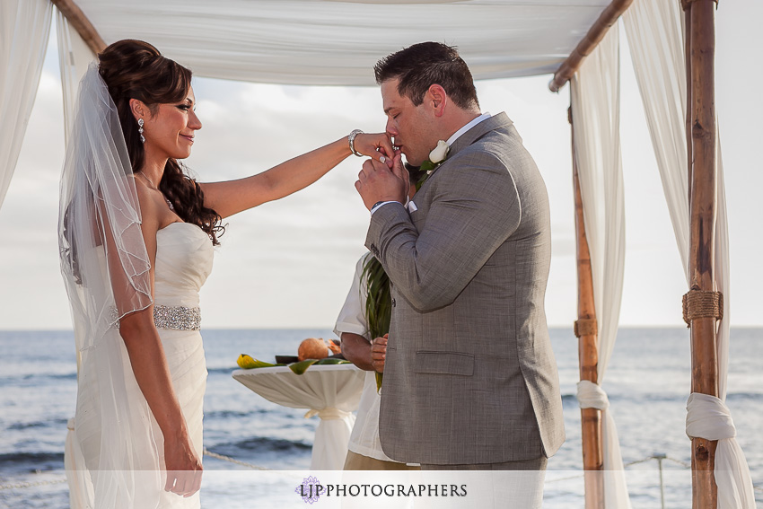 12-kauai-hawaii-destination-wedding-photographer