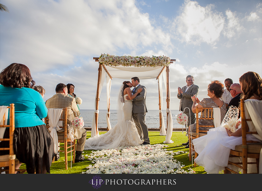 15-kauai-hawaii-destination-wedding-photographer