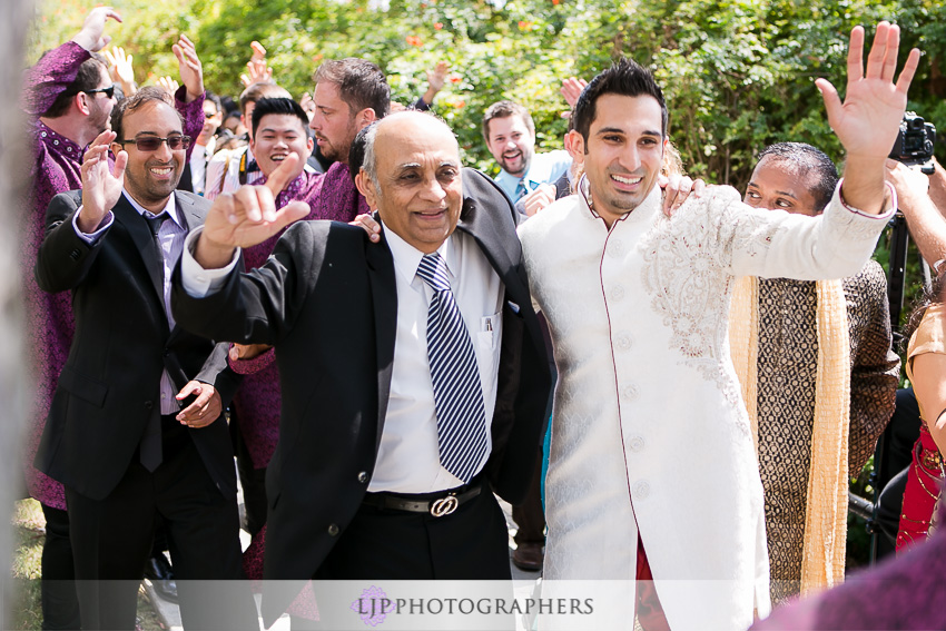 10-newport-beach-marriott-wedding-photographer