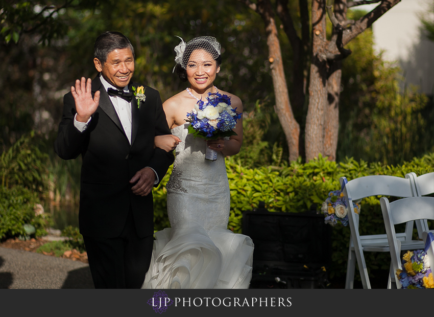17-kyoto-gardens-doubletree-by-hilton-los-angles-wedding-photographer