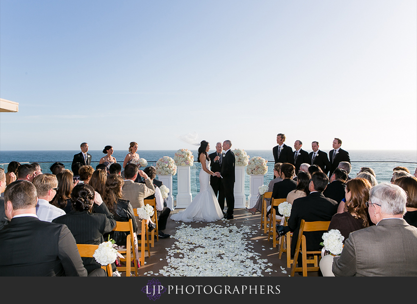 22-surf-and-sand-resort-wedding-photogrpaher