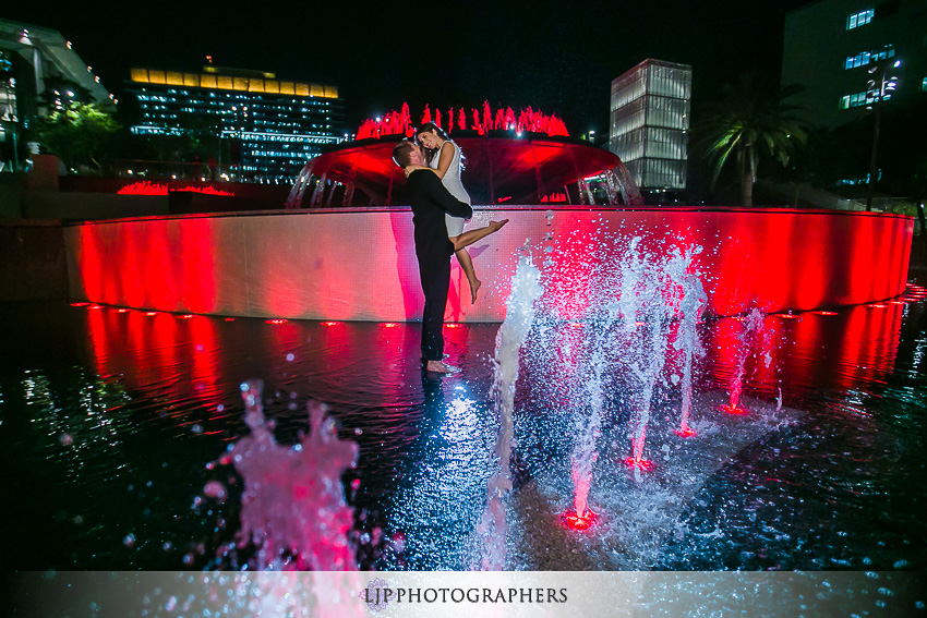 08-fun-romantic-engagement-los-angeles-orange-county-photos