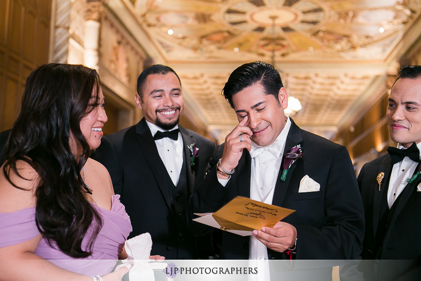 10-cathedral-of-our-lady-of-the-angels-los-angeles-wedding-photographer