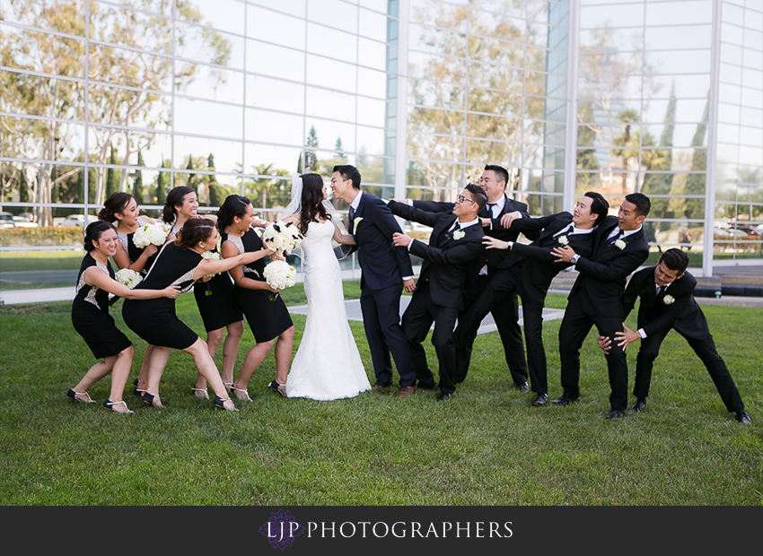 17-christ-cathedral-wedding-photographer
