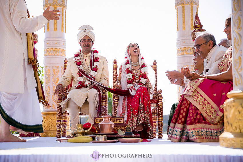18-hummingbird-nest-ranch-indian-wedding-photographer