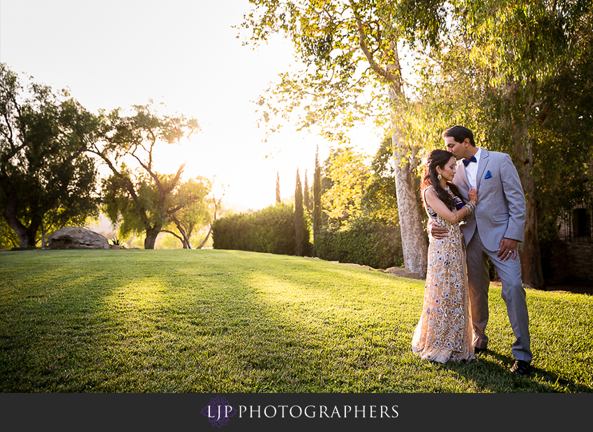 29-hummingbird-nest-ranch-indian-wedding-photographer