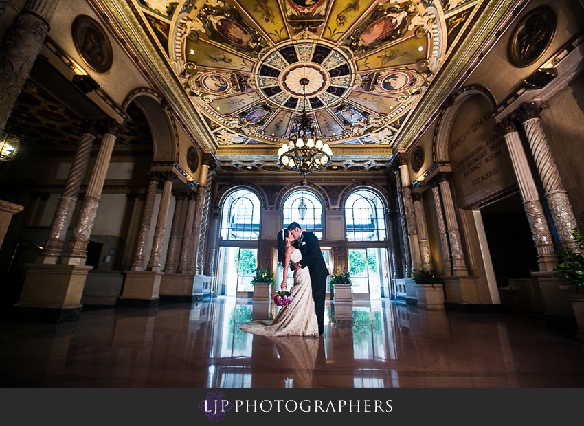 39-cathedral-of-our-lady-of-the-angels-los-angeles-wedding-photographer