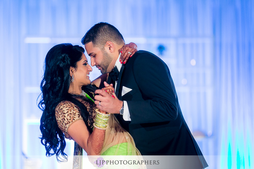 25-santa-clara-marriott-indian-wedding-photographer