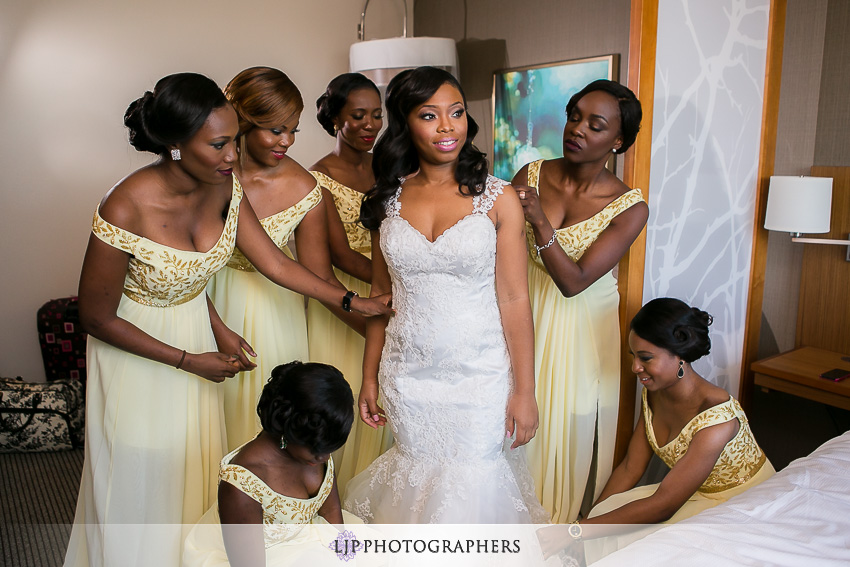 04-the-majestic-downtown-los-angeles-wedding-photographer-getting-ready-photos