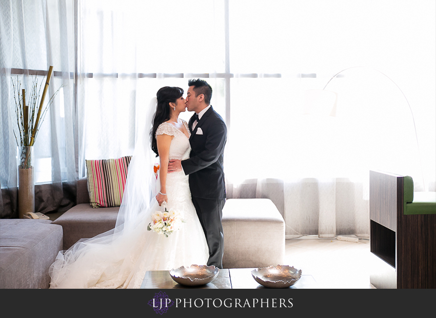07-the-villa-banquet-room-westminster-wedding-photographer-getting-ready-photos