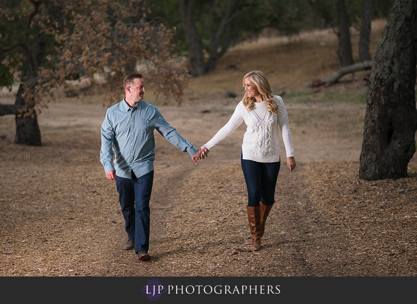 10-camping-theme-engagement-photos