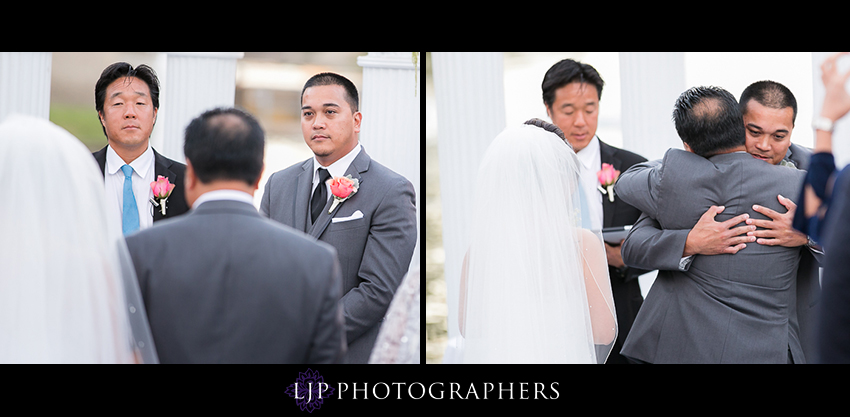 19-avenue-of-the-arts-wyndham-costa-mesa-hotel-wedding-photographer-wedding-ceremony-photos