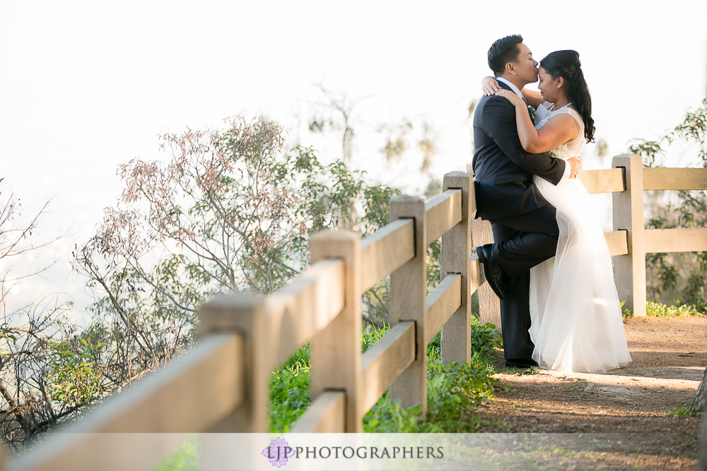 05-griffith-observatory-los-angeles-engagement-photographer