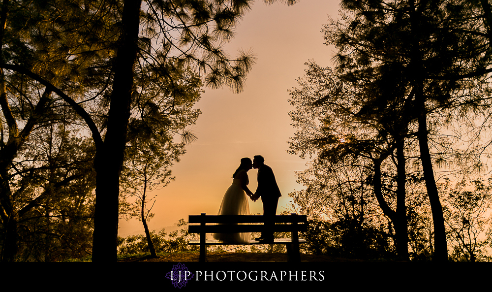 07-griffith-observatory-los-angeles-engagement-photographer