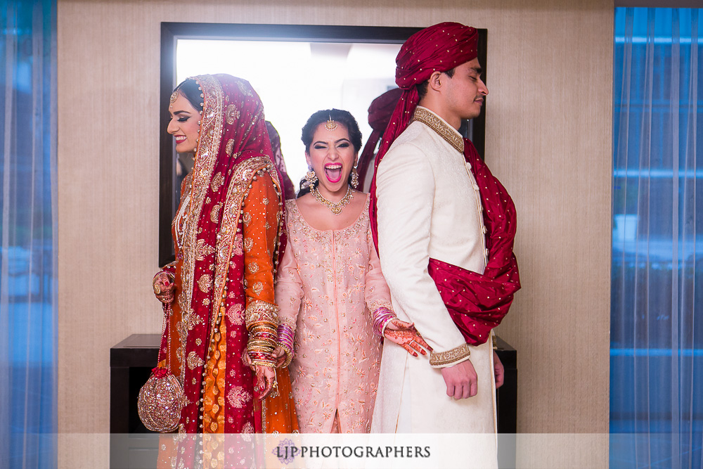 08-anaheim-hilton-indian-wedding-photographer