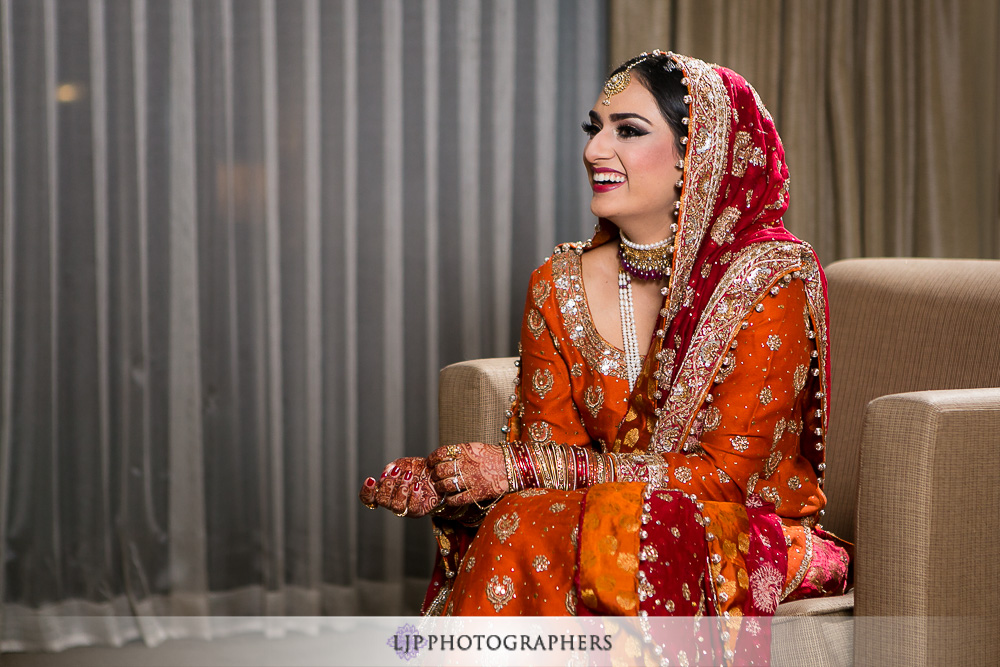 09-anaheim-hilton-indian-wedding-photographer