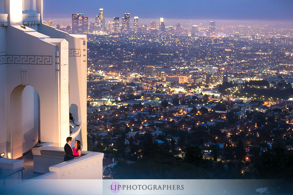 12-griffith-observatory-los-angeles-engagement-photographer