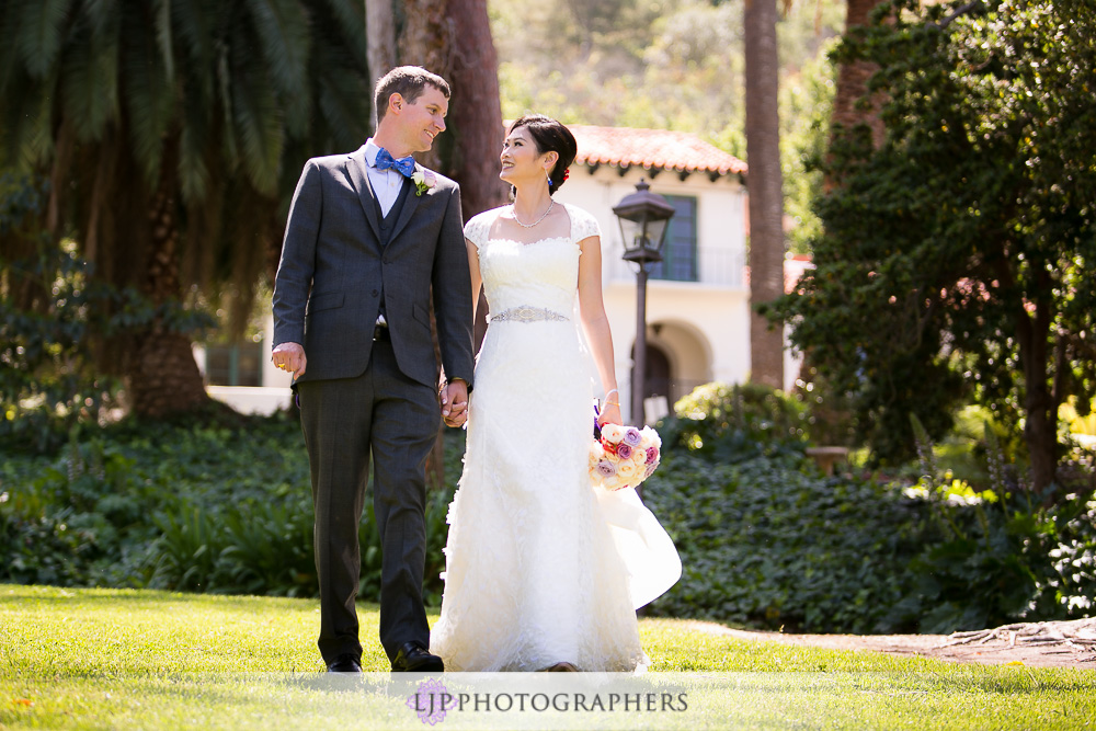 06-chart-house-redondo-beach-wedding-photographer-couple-session-bride-and-groom-photos