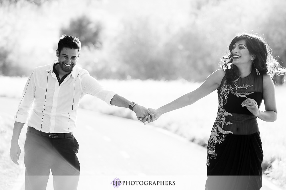 06-heisler-park-laguna-beach-engagement-photos