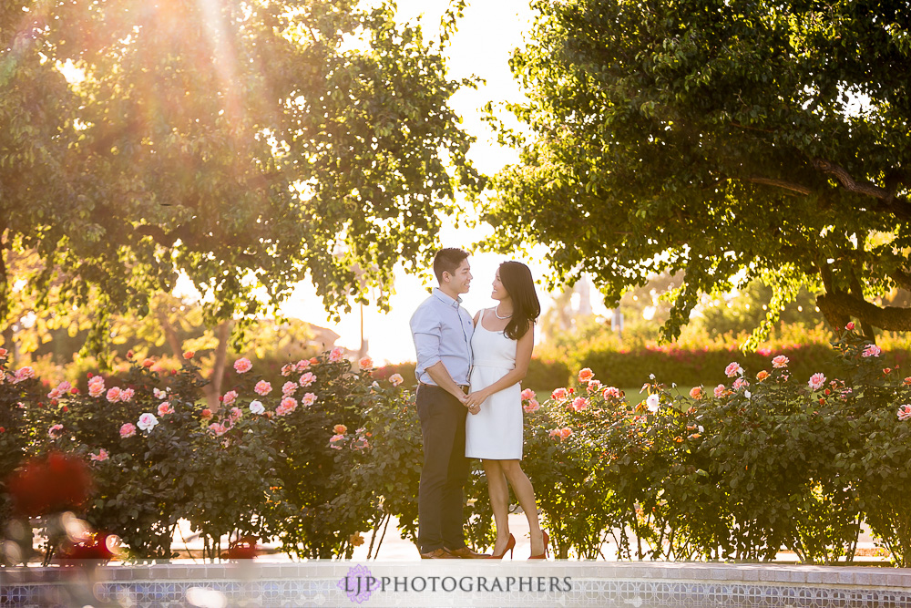 09-beautiful-balboa-park-engagement-photogrpaher