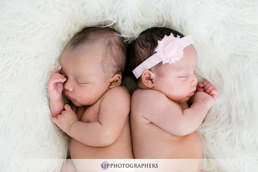 09-newborn-twins-session-photography